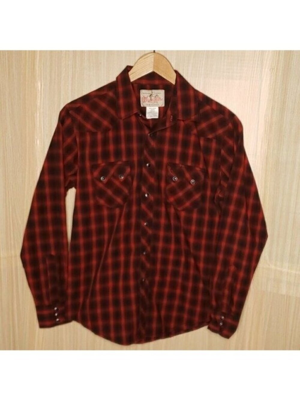 Wrangler Mens Red Black Plaid Long Sleeve Pearl Snap Down Shirt Medium